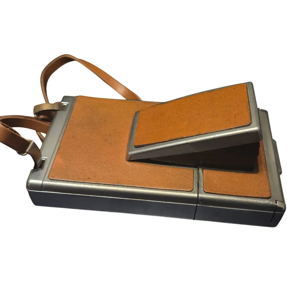 Polaroid SX-70 Alpha 1 Land Camera 1977 Tan Leather Silver Vintage Instant SLR